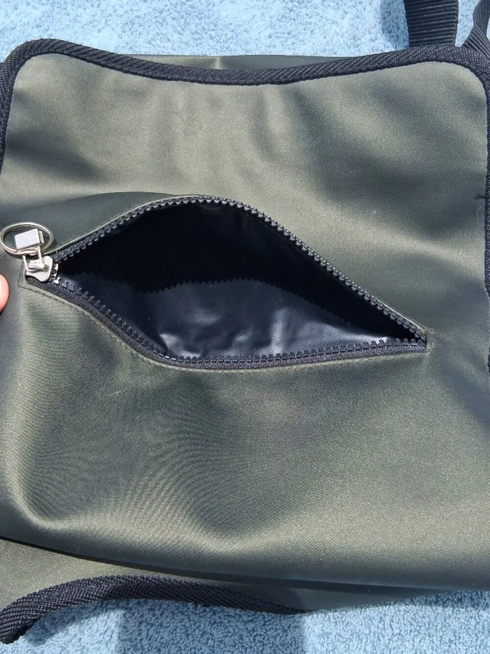 Green Nylon Utility Shoulder Bag – Multi‑Pocket Travel Organizer / Crossbody Sat